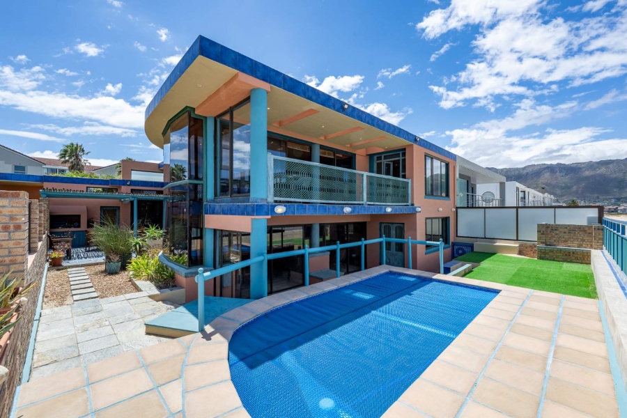 4 Bedroom Property for Sale in Gordons Bay Western Cape